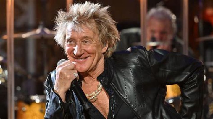 Age of Singer Rod Stewart: A Journey Through Time