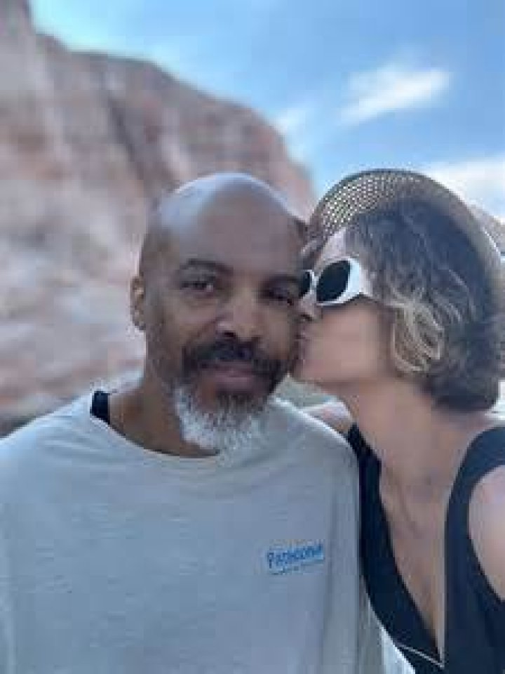 Exploring Halle Berry's Relationships: A Journey Through Love and Heartbreak