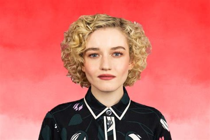 Julia Garner: The Rising Star and Her Connection to Jennifer Garner