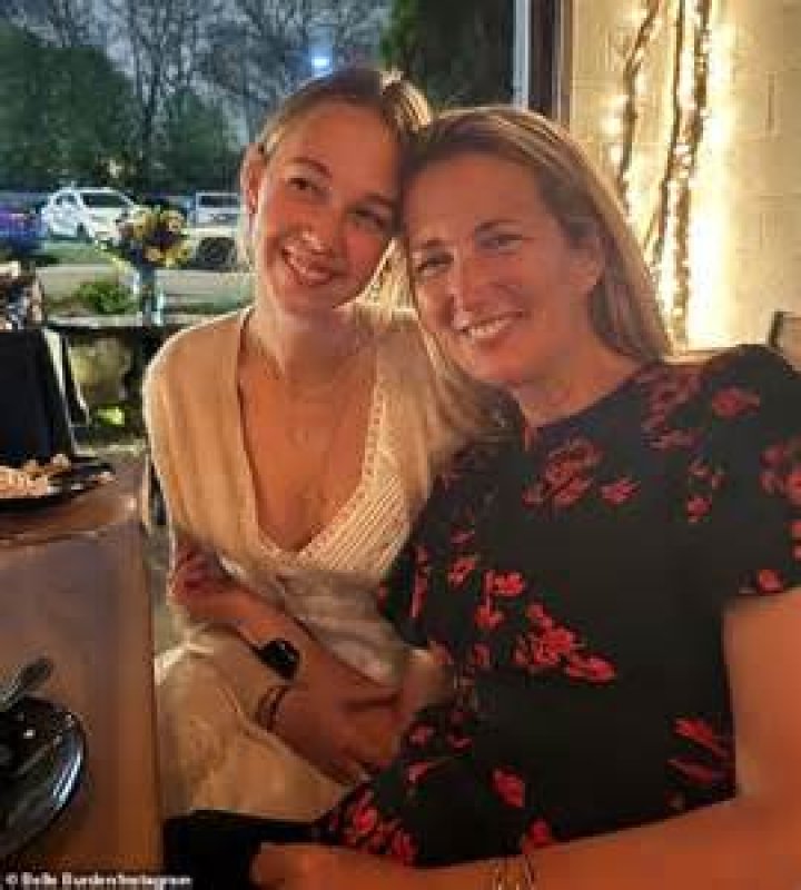 Mackenzie Davis: Who is Her Wife?